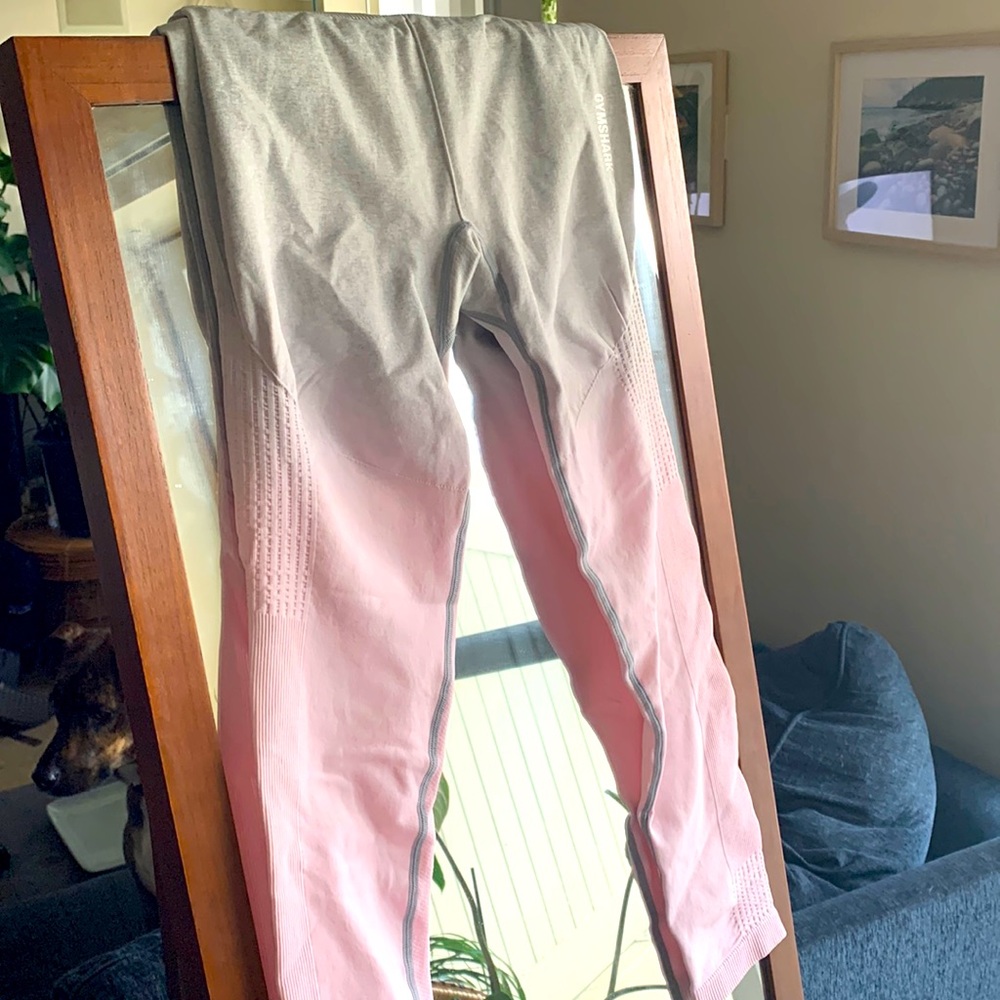 Pink to Gray Gymshark Ombré leggings